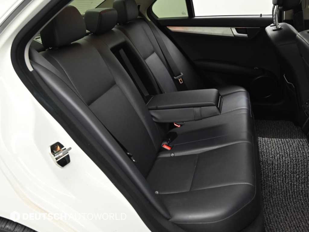 Mercedes-Benz C-Class — photo 12