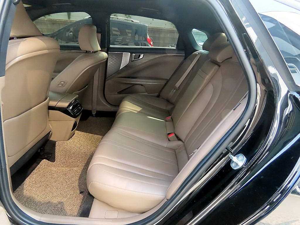 Kia K8 — photo 06