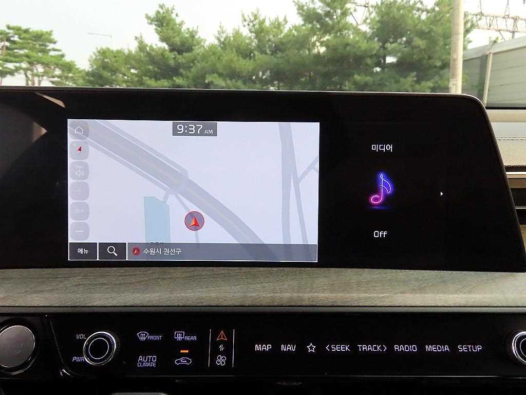 Kia K8 — photo 14