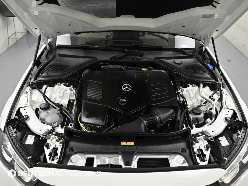 Mercedes-Benz E-Class — photo 06