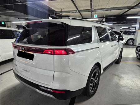 Kia Carnival — photo 02