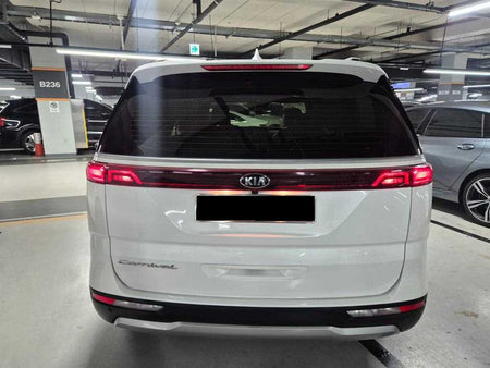 Kia Carnival — photo 04