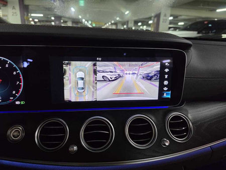 Mercedes-Benz E-Class — photo 11