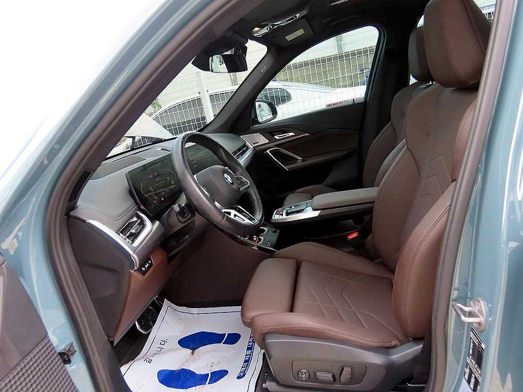 BMW X1 — photo 05