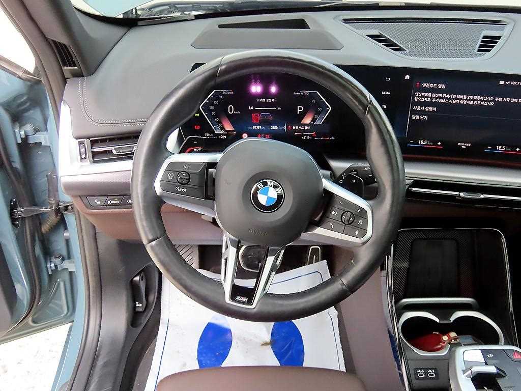 BMW X1 — photo 08