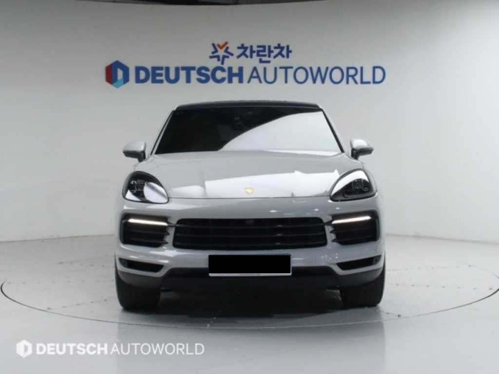 Porsche Cayenne — photo 01