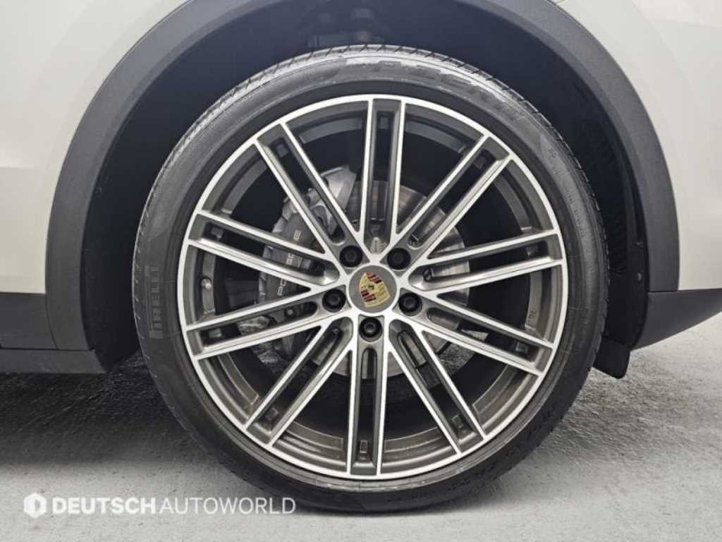Porsche Cayenne — photo 06