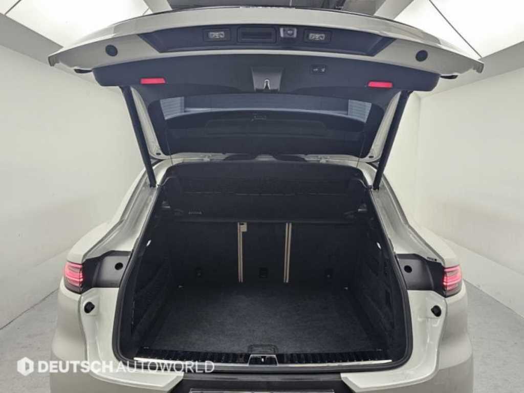 Porsche Cayenne — photo 19