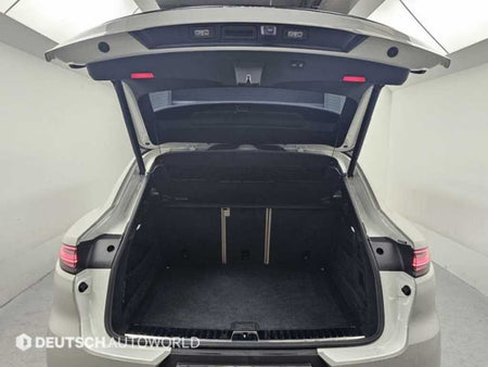 Porsche Cayenne — photo 19