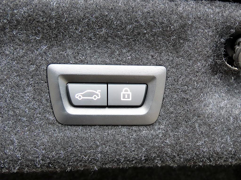BMW 4-Series — photo 17