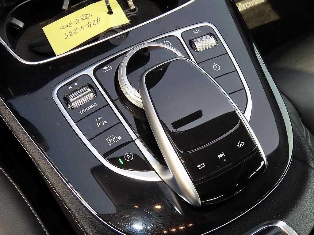 Mercedes-Benz E-Class — photo 13