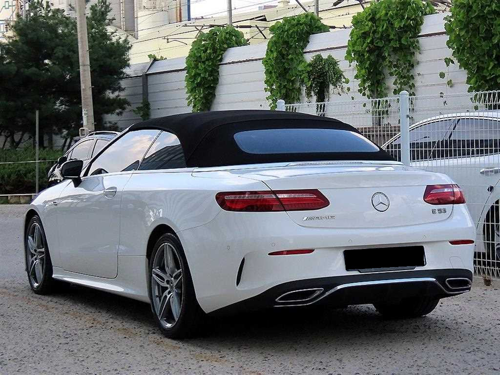 Mercedes-Benz E-Class — photo 03