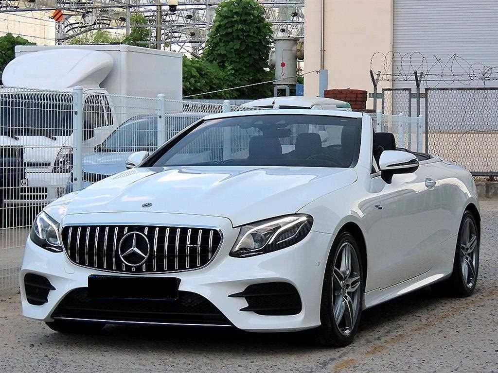 Mercedes-Benz E-Class — photo 06