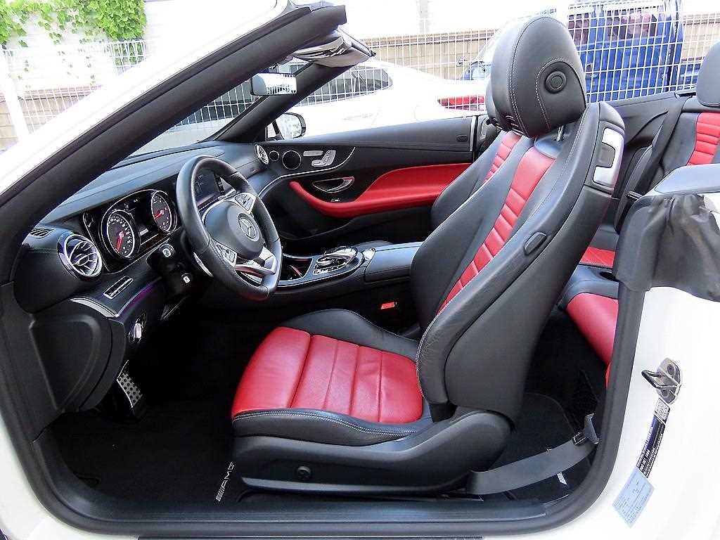 Mercedes-Benz E-Class — photo 09