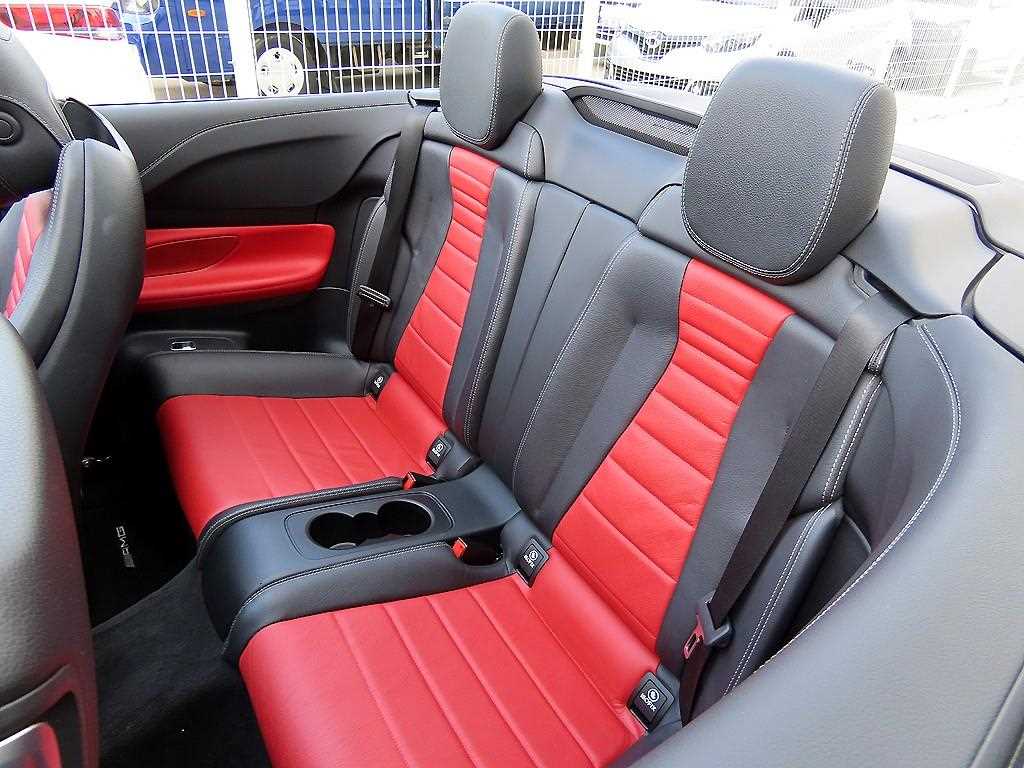Mercedes-Benz E-Class — photo 10