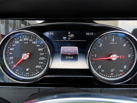 Mercedes-Benz E-Class — photo 14