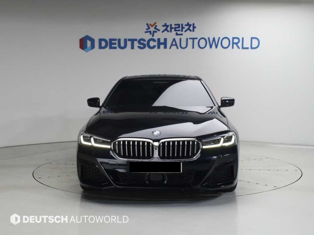 BMW 5-Series — photo 03