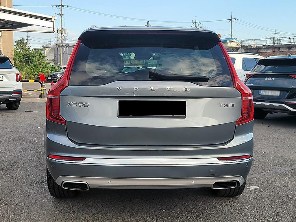 Volvo XC90 — photo 03