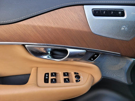 Volvo XC90 — photo 12