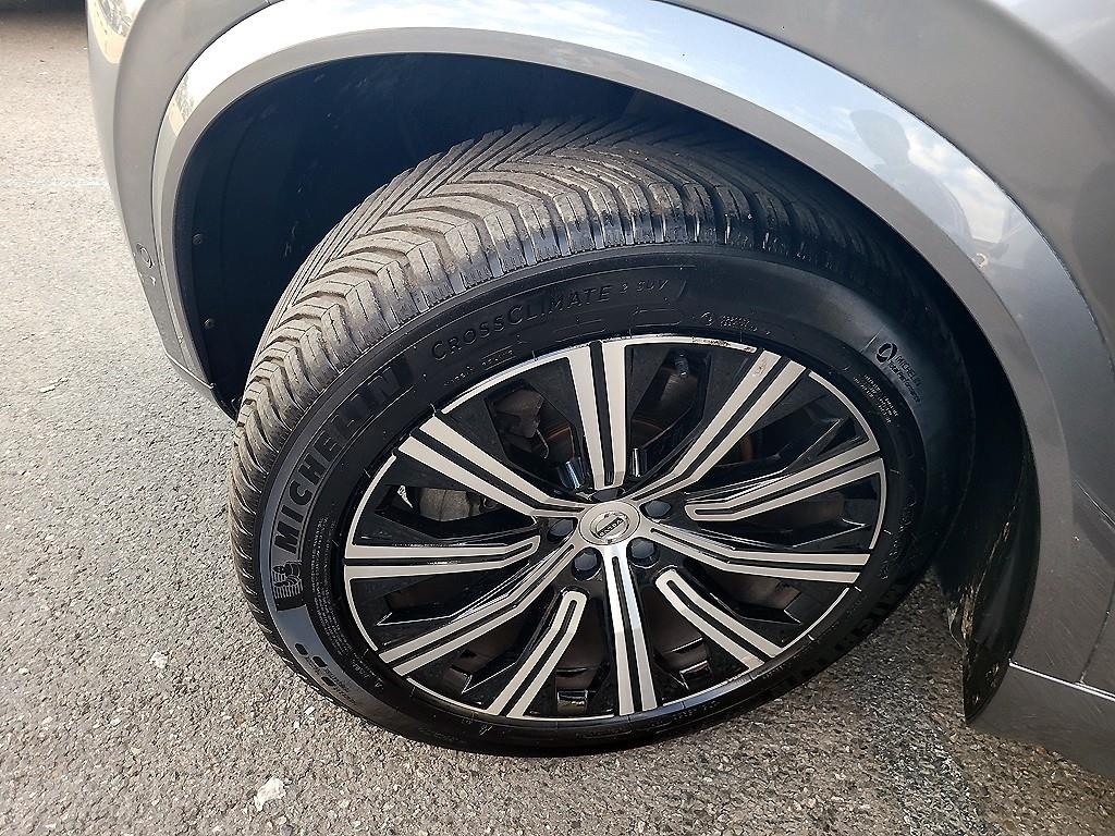 Volvo XC90 — photo 20