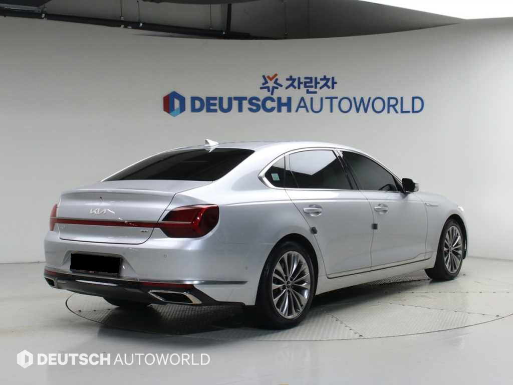 Kia K9 — photo 02