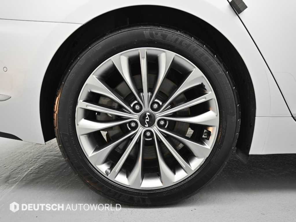 Kia K9 — photo 05