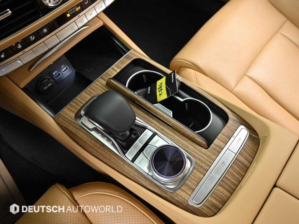 Kia K9 — photo 09