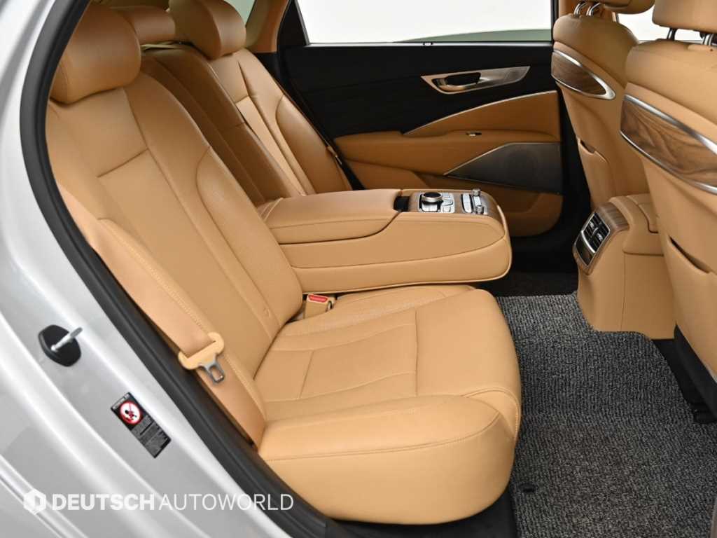 Kia K9 — photo 12