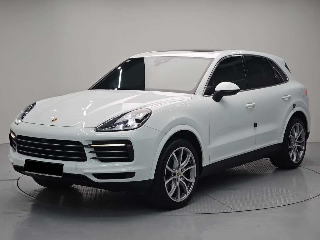 Porsche Cayenne — photo 01