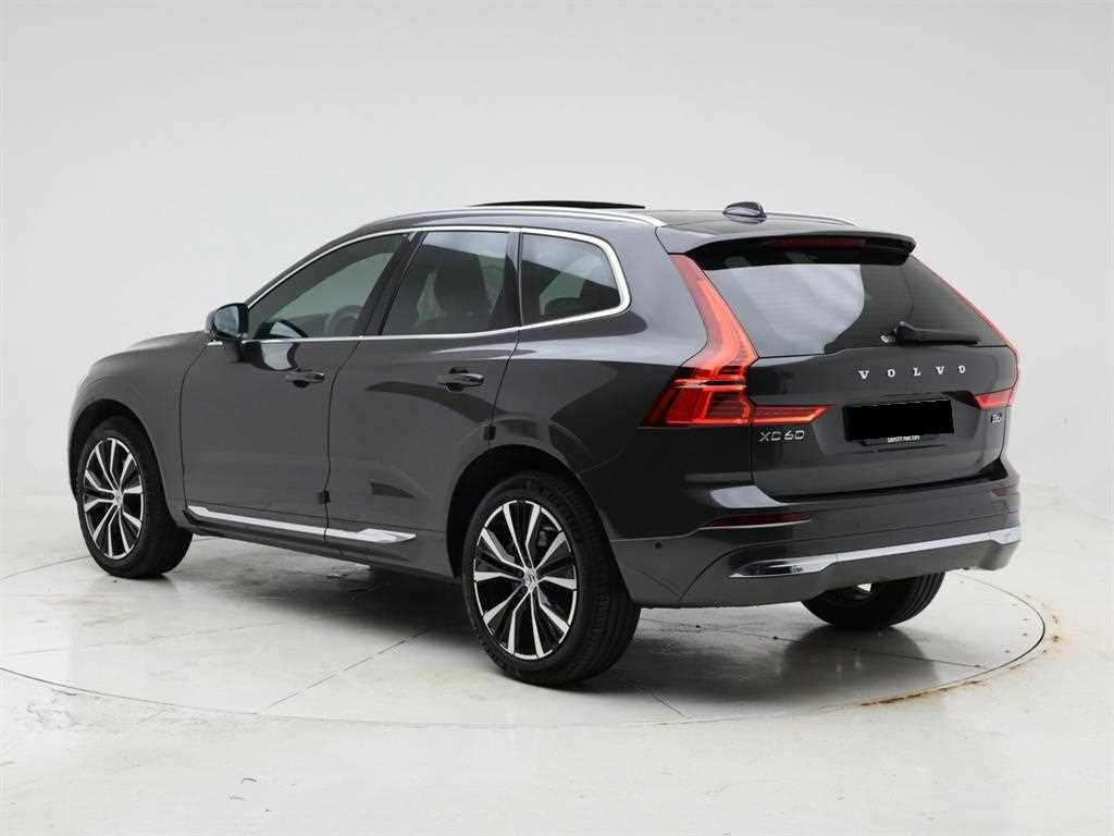 Volvo XC60 — photo 04