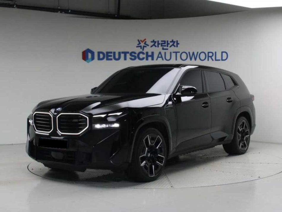 BMW XM — photo 02