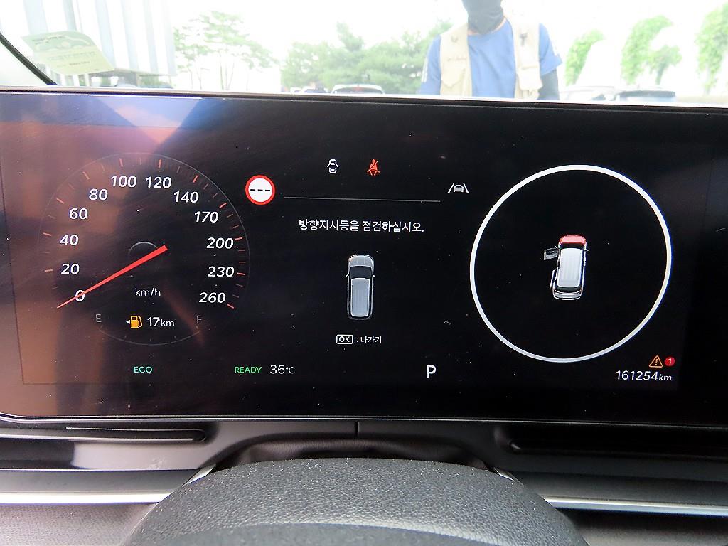 Kia Carnival — photo 10