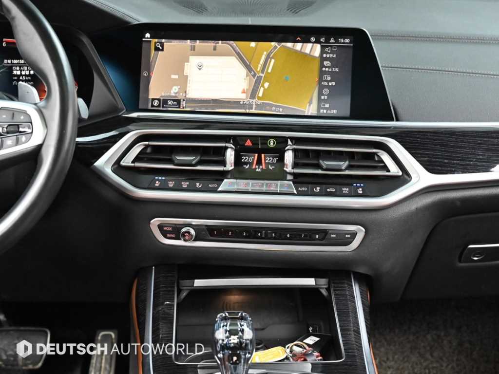 BMW X7 — photo 14