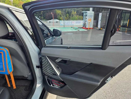 BMW 5-Series — photo 11