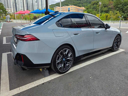 BMW 5-Series — photo 17