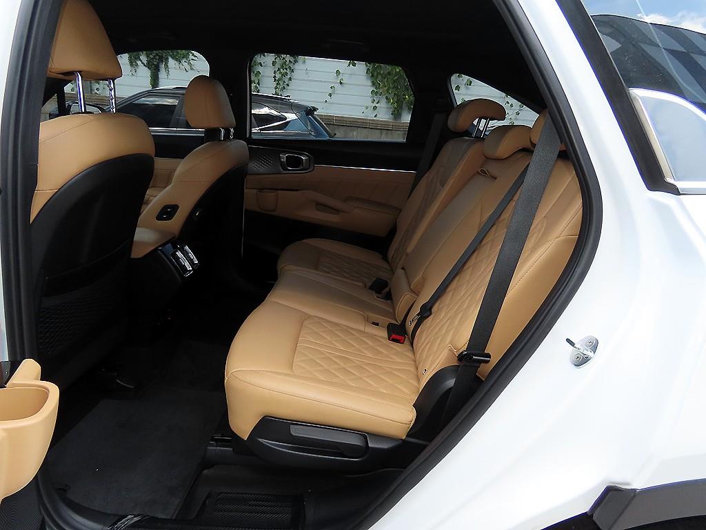 Kia Sorento — photo 06