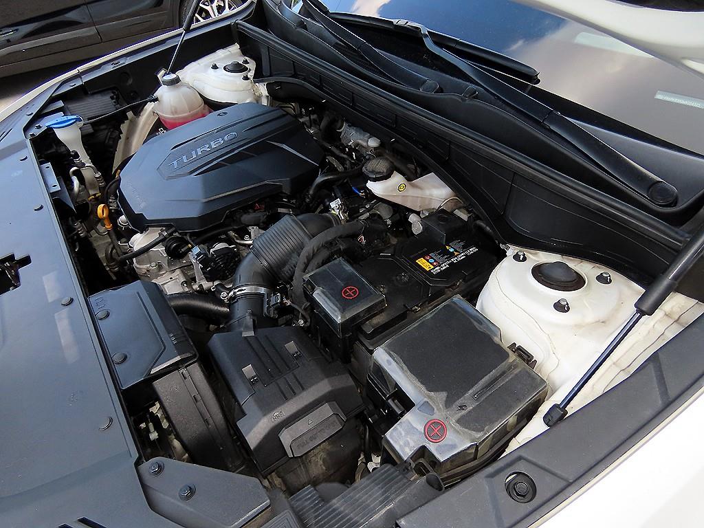 Kia Sorento — photo 19