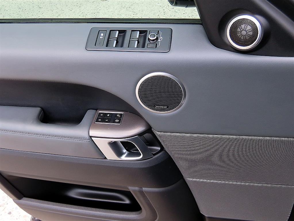 Land Rover Range Rover Sport — photo 12
