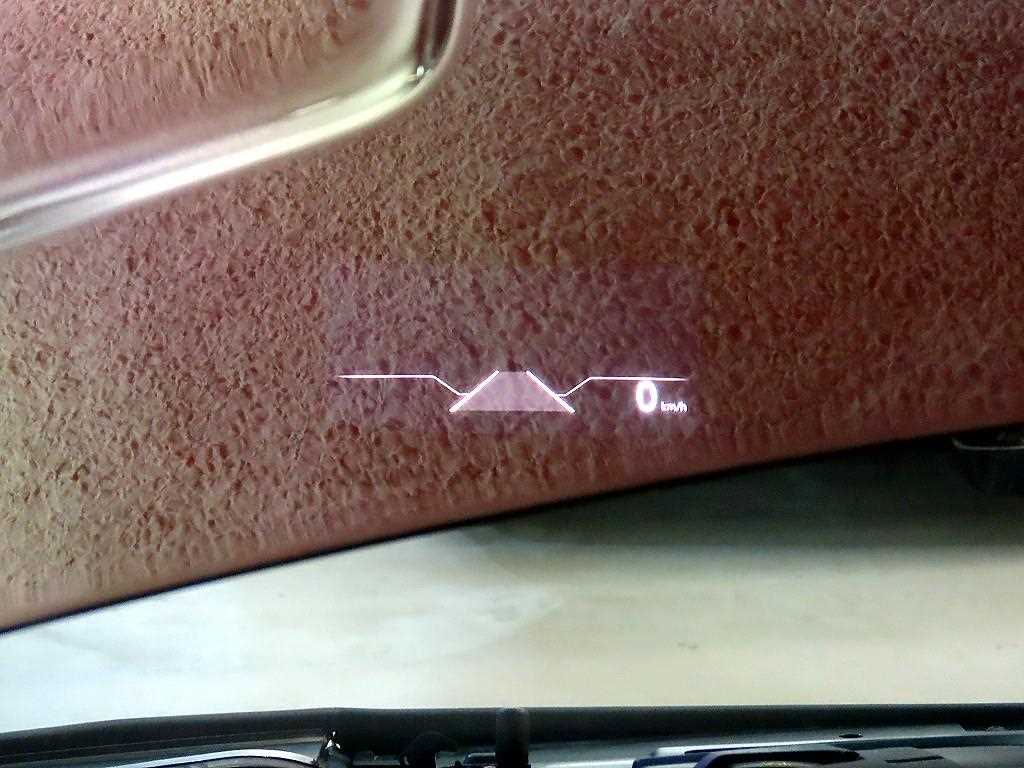 Volkswagen Touareg — photo 13