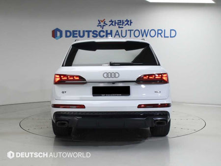Audi Q7 — photo 04