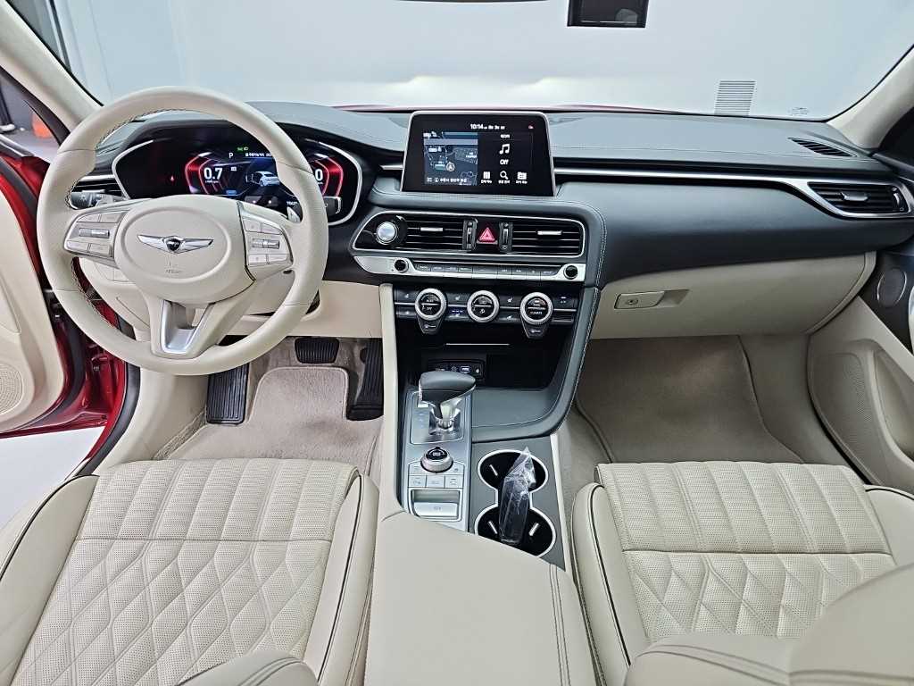 Genesis G70 — photo 07