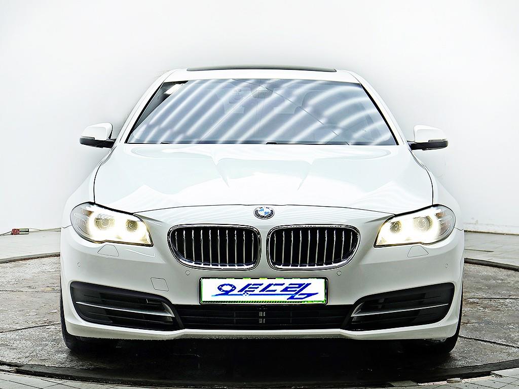 BMW 5-Series — photo 01
