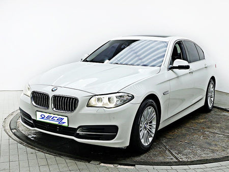 BMW 5-Series — photo 02
