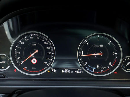 BMW 5-Series — photo 06