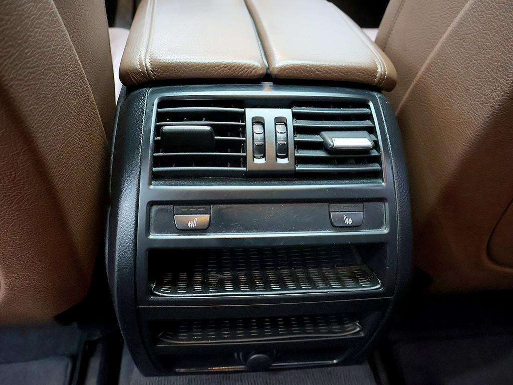 BMW 5-Series — photo 17