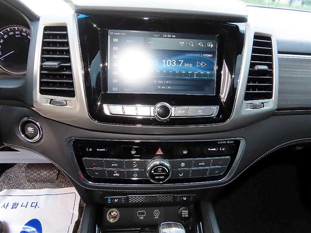 KGM Rexton — photo 13