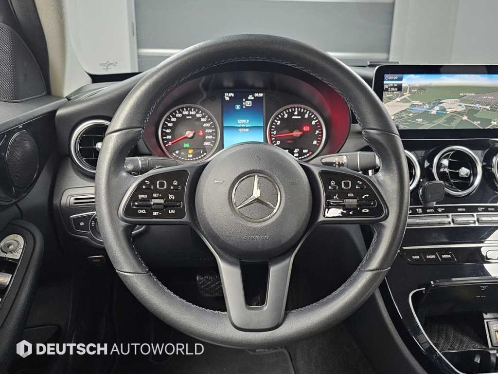 Mercedes-Benz C-Class — photo 13