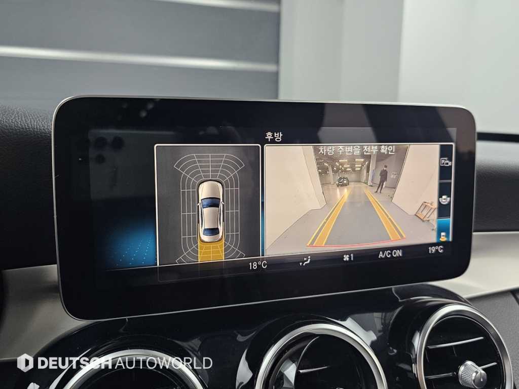 Mercedes-Benz C-Class — photo 15
