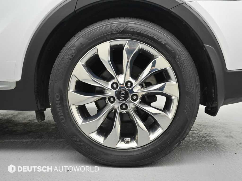 Kia Sorento — photo 05