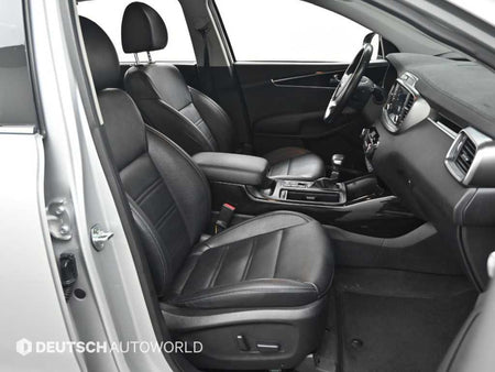 Kia Sorento — photo 10